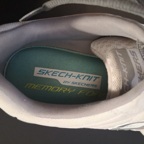 Skechers Skech-Knit Ladies Size 7 Off White lace Closure Flex Sole Sneakers - Picture 2 of 7